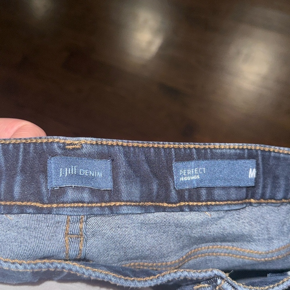 J Jill denim jeans, the perfect jegging size medium - Picture 5 of 5